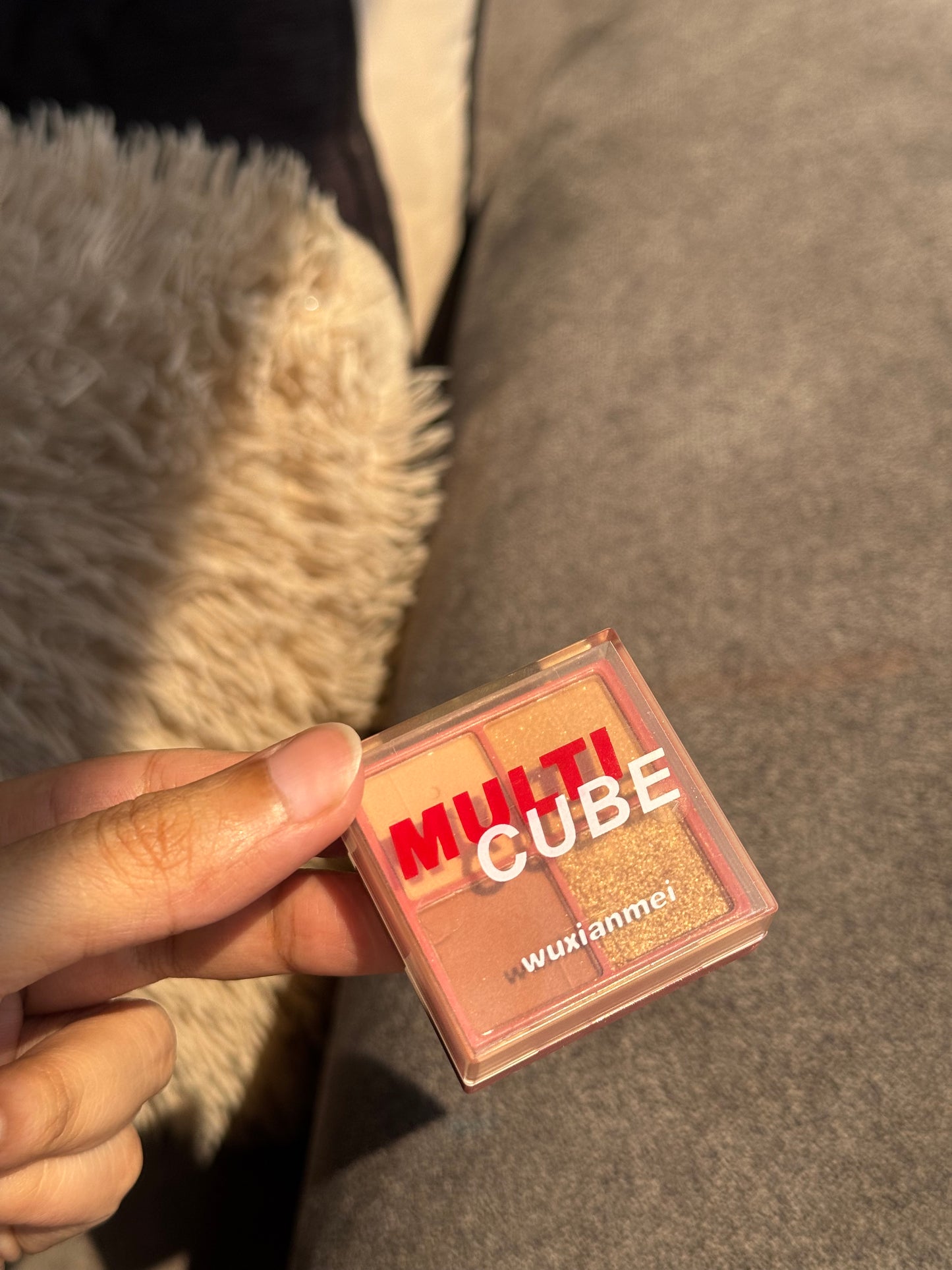 MULTI CUBE MINI EYESHADOW AND HIGHLIGHTER PALETTE