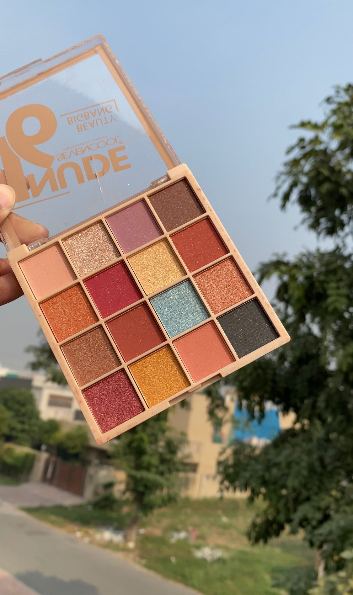 C1 SEVEN COOL EYESHADOW