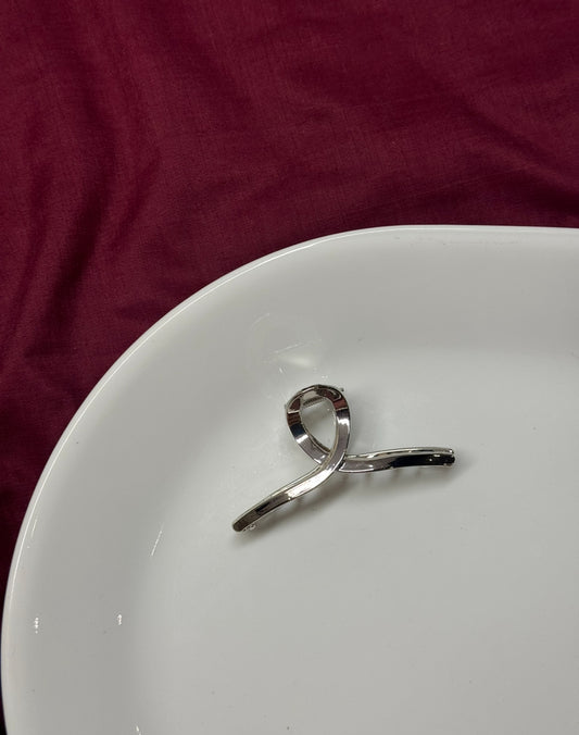 C247 SMALL METAL HAIR CLAW