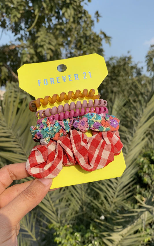 A209  SCRUNCHIE SET BY FOREVER 21