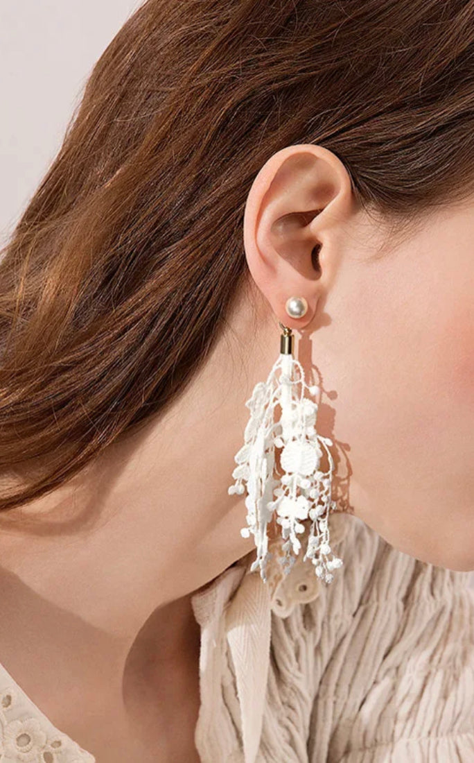 LACE STOPPER EARRINGS