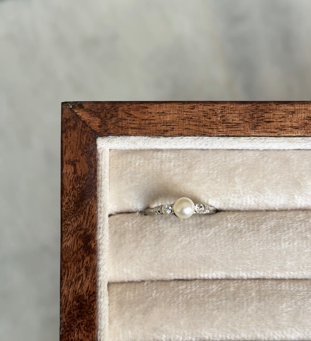 E284 RING