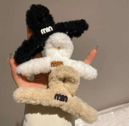 MIN MIN FUR CLAW CLIP