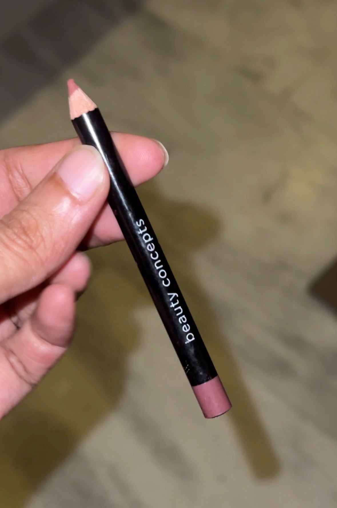 BEAUTY CONCEPTS LIP LINER