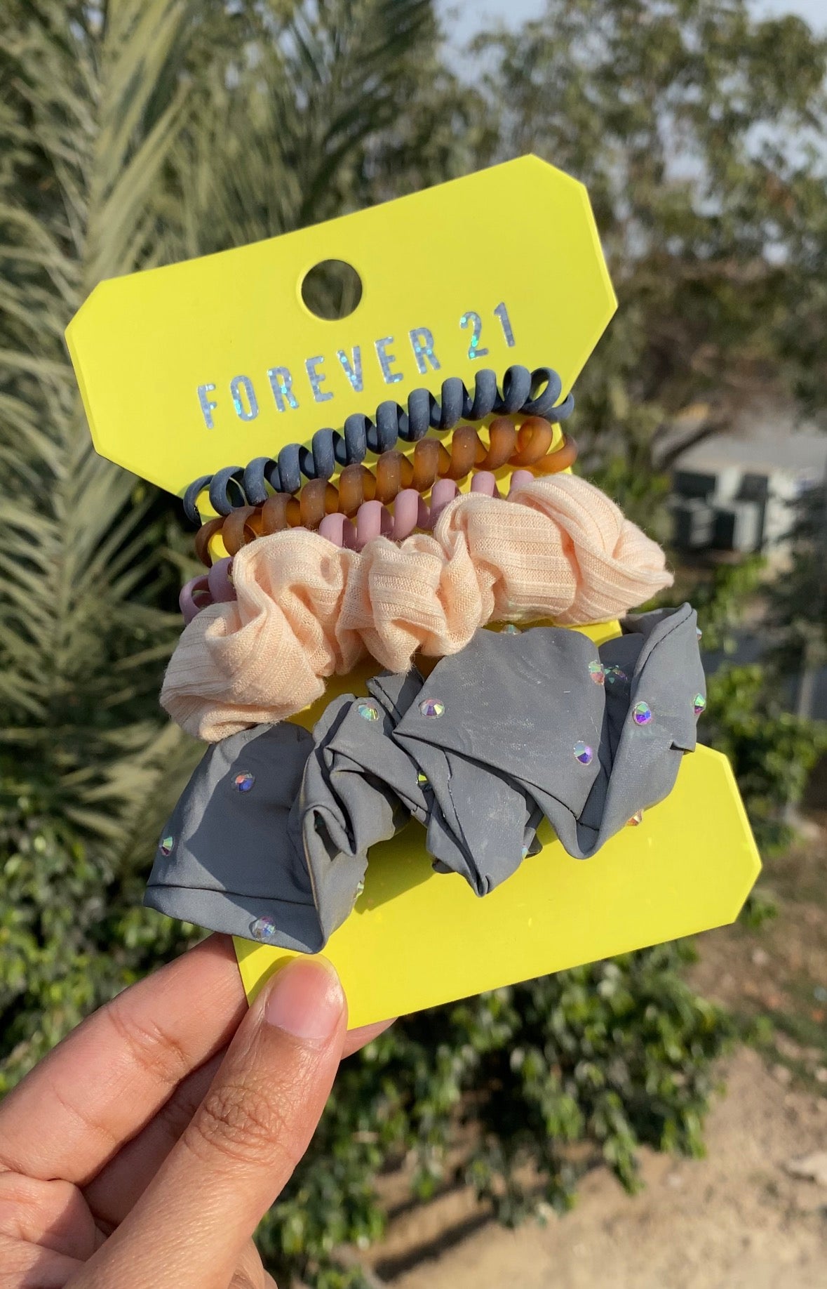 A127 FOREVER 21 SCRUNCHIE SET