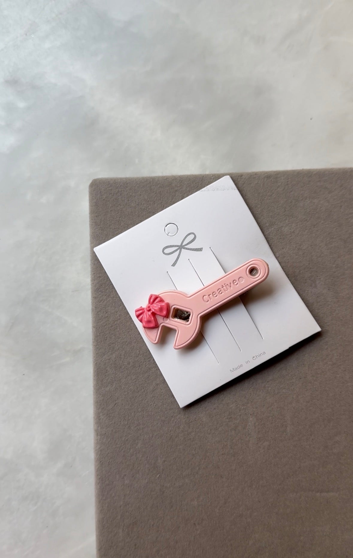 E6 HAIR PIN