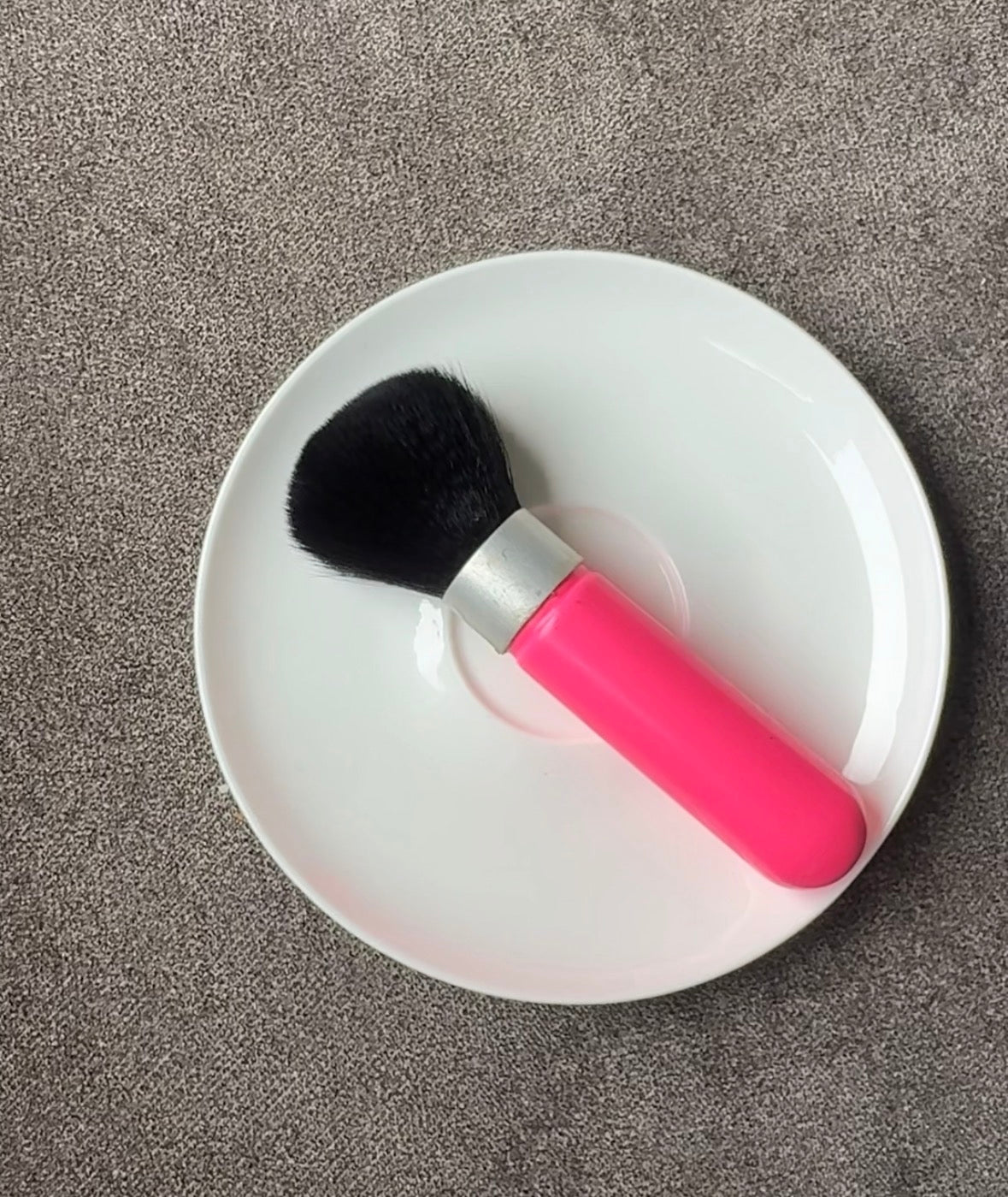 D18 BRUSH