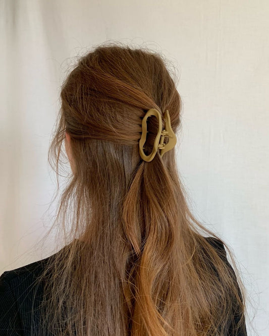 MEDIUM SIZED CLOUD SHAPED