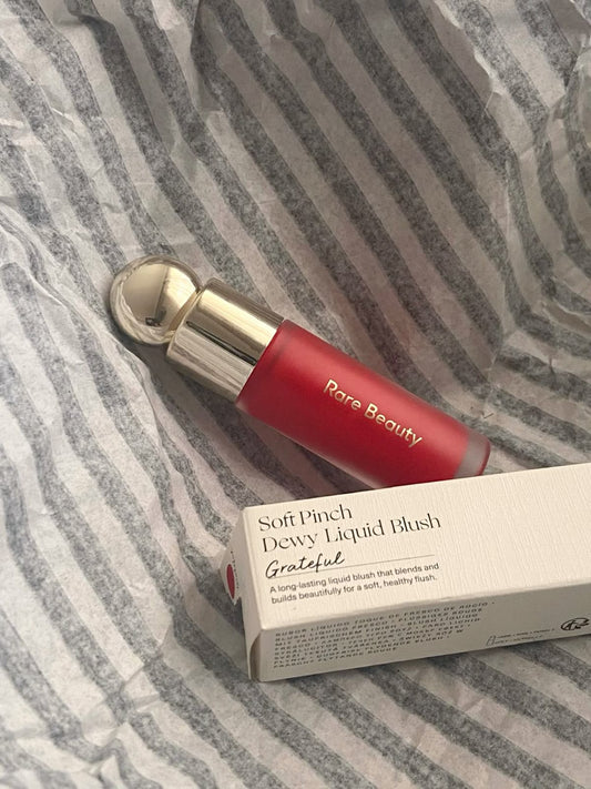 RARE BEAUTY BLUSH IN SAHDE GRATEFUL
