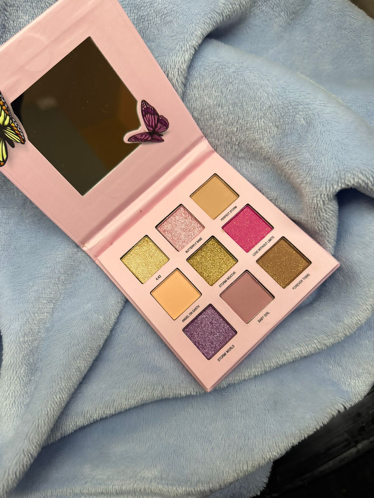 Stormi palette store