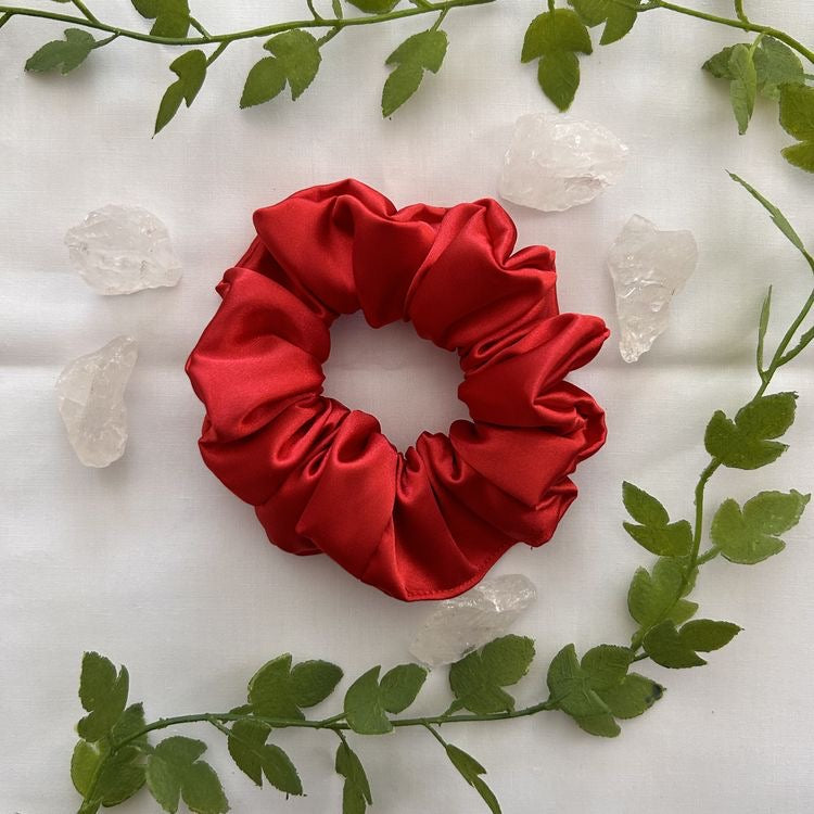 SCARLET RED SILK SCRUNCHIE