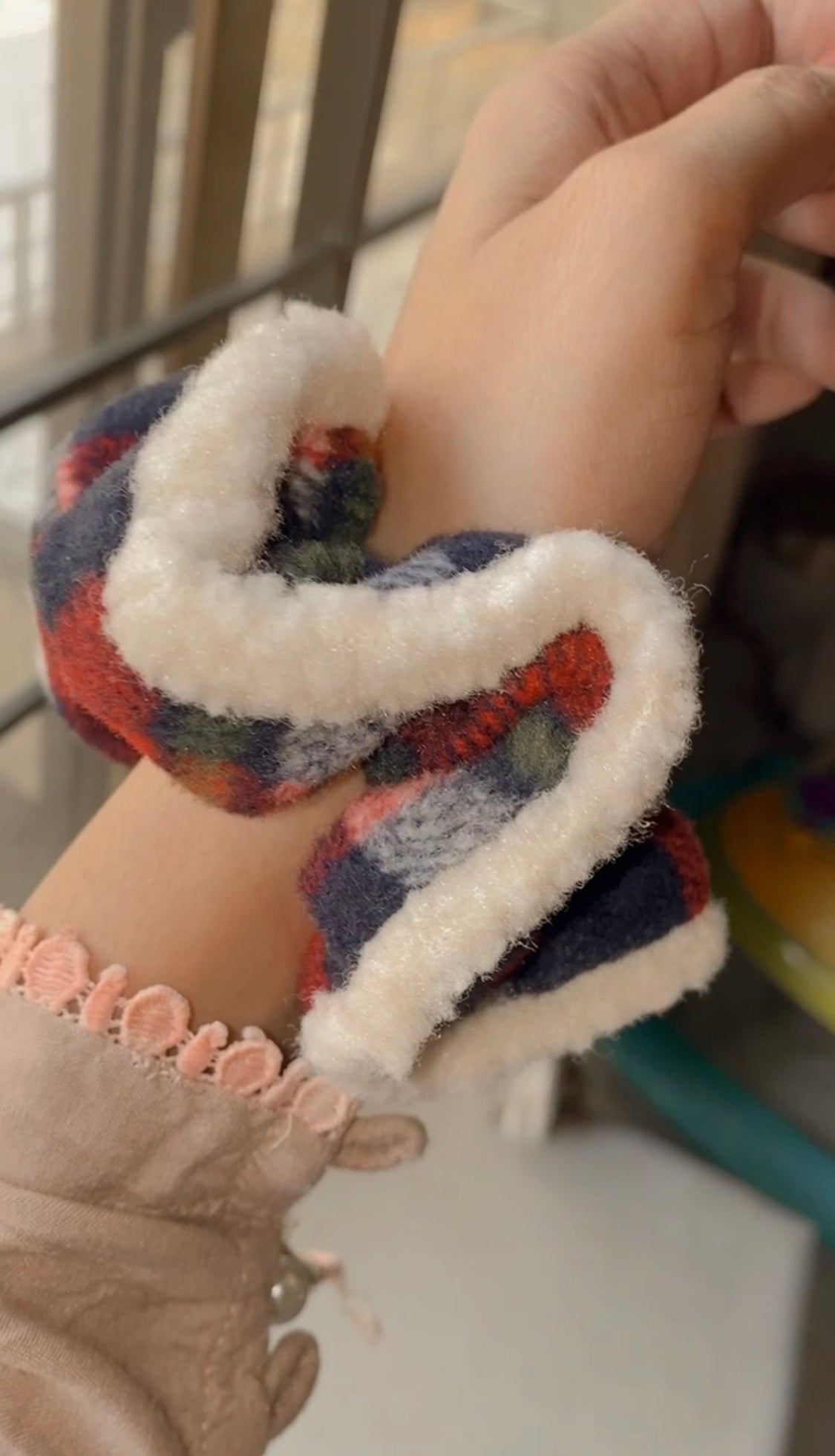 IMPORTED WOOLEN SCRUNCHIE