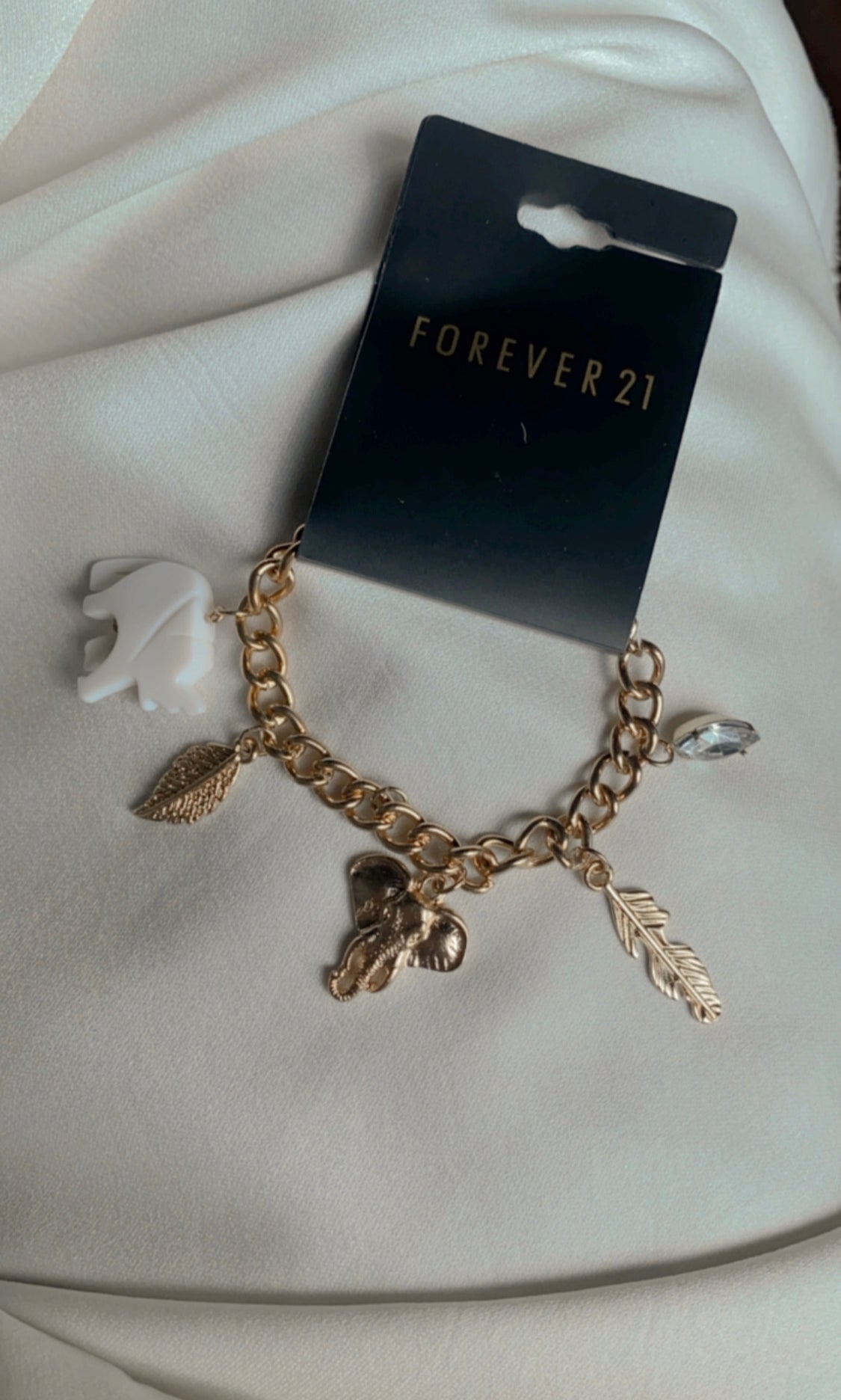 ELEPHANT AND LEAF CHARM BRACELET BY FOREVER 21