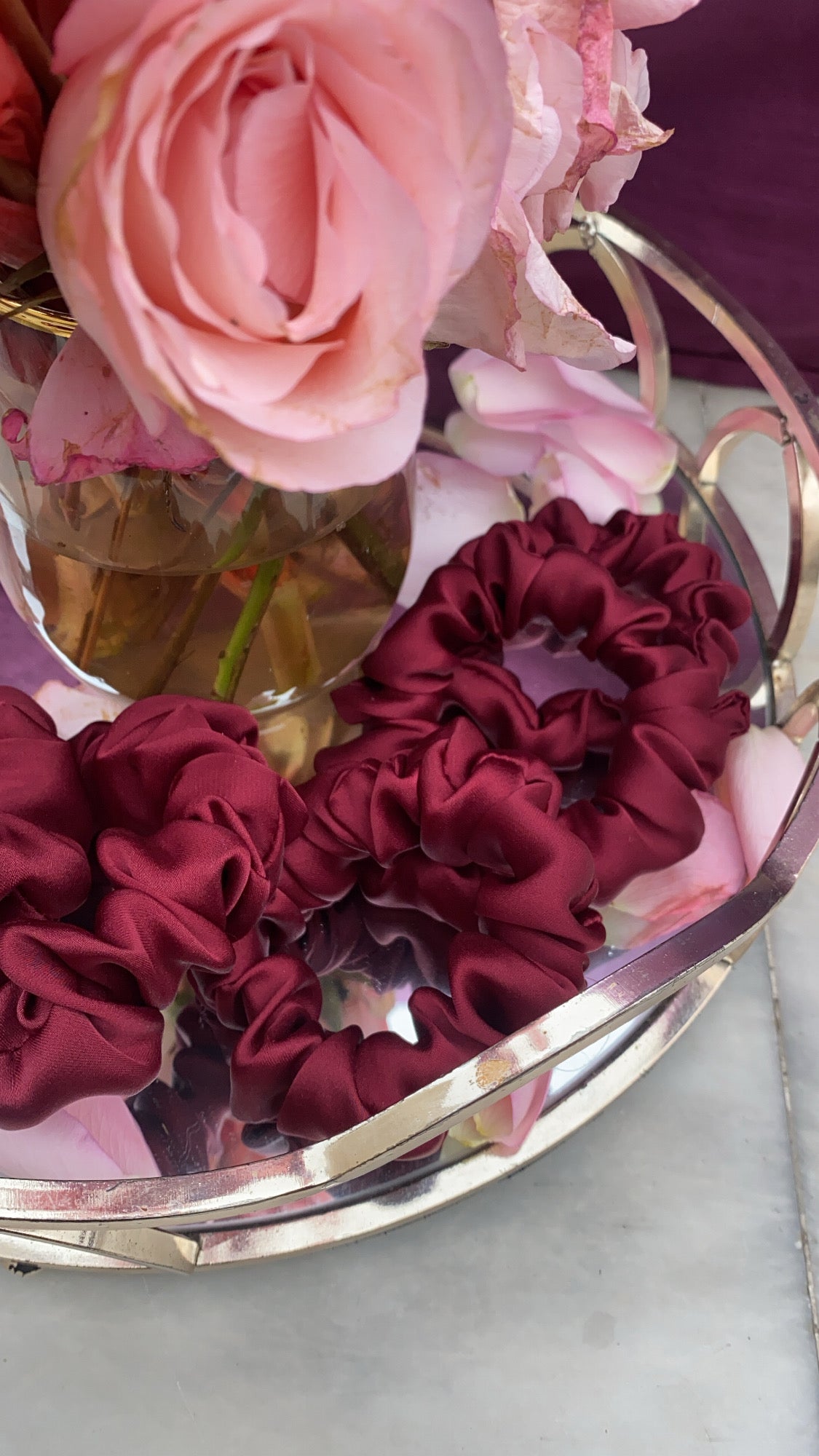 MAROON SILK SCRUNCHIE