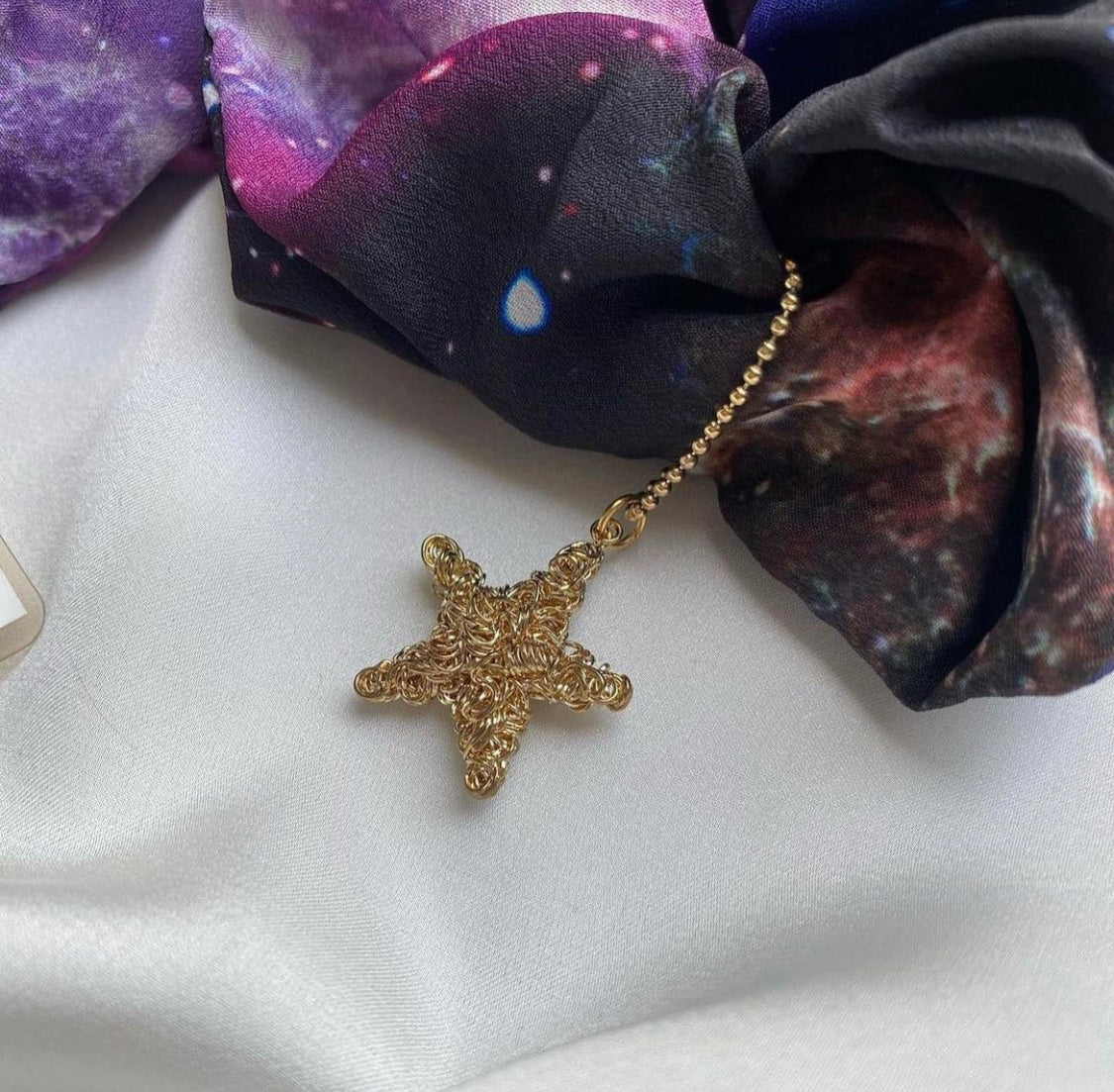 STAR/ GALAXY SCRUNCHIE