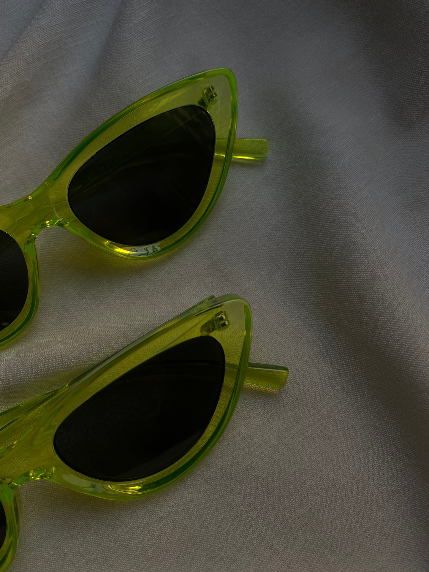 NEON CAT EYED SHADES