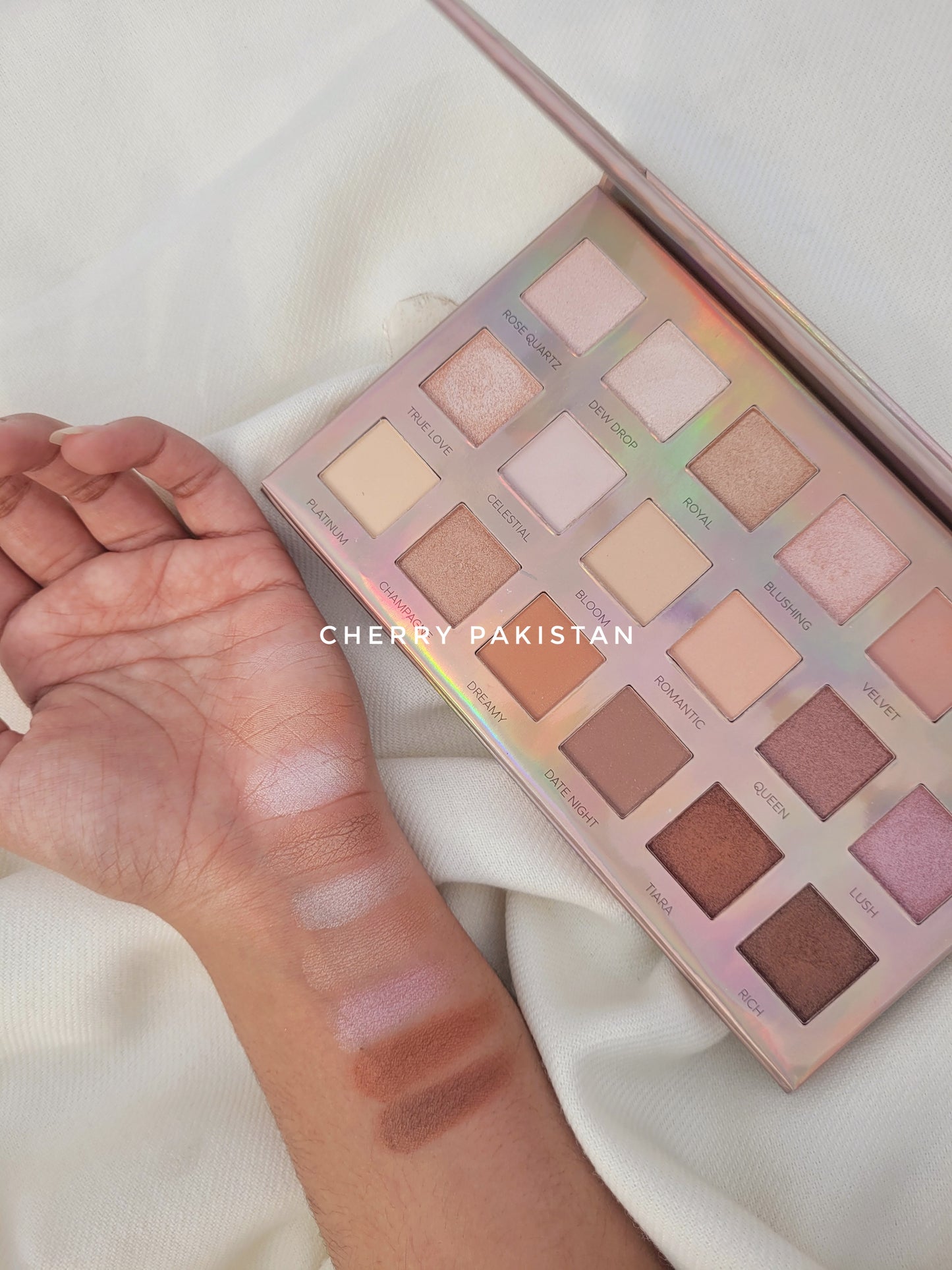 NUDE ROSE EYESHADOW PALETTE