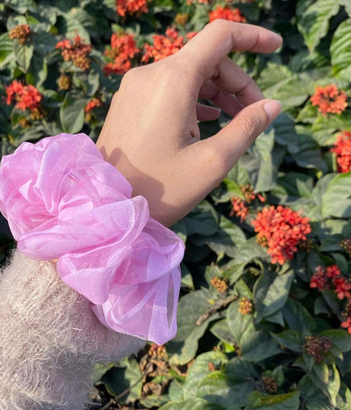 ORGANZA SCRUNCHIE PINK