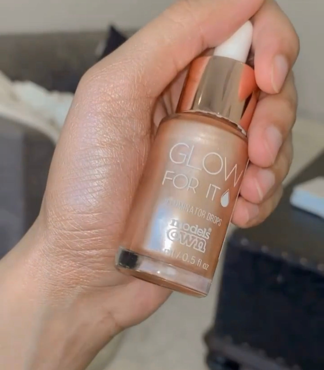 GOLDEN ILLUMINATING DROPS