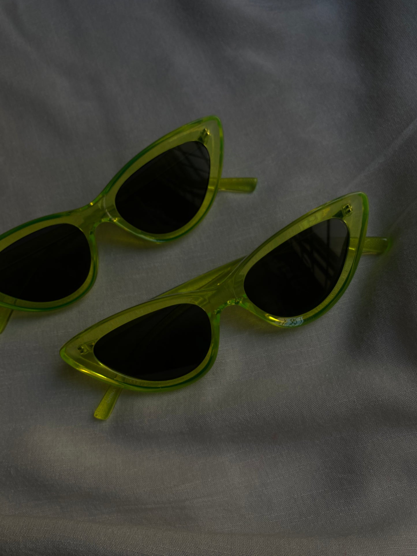 NEON CAT EYED SHADES