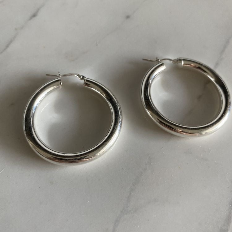 SILVER PIPE HOLLOW HOOPS CYLINDER JEWELLERY PRODUCT